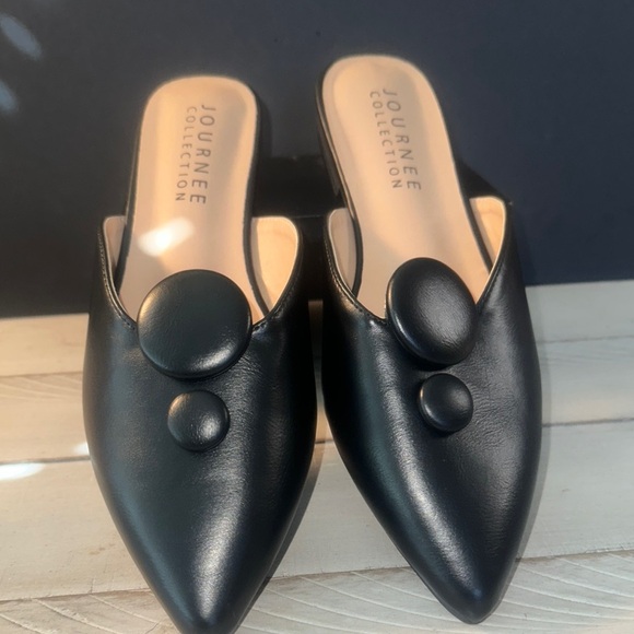 Journee Collection Black Pointed-Toe Mules - Picture 2 of 6